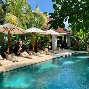 https://villa-hari-indah.ubudhotelsnow.com