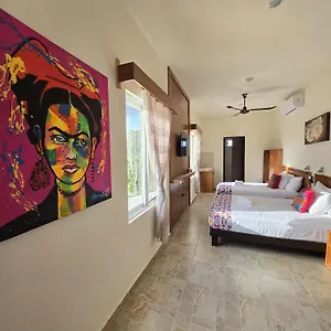 https://casa-frida.tulum-hotels.net